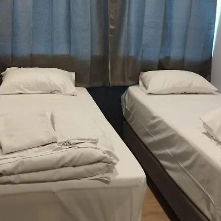 Hotel & Restaurant